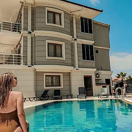 Cunda Demir Hotel
