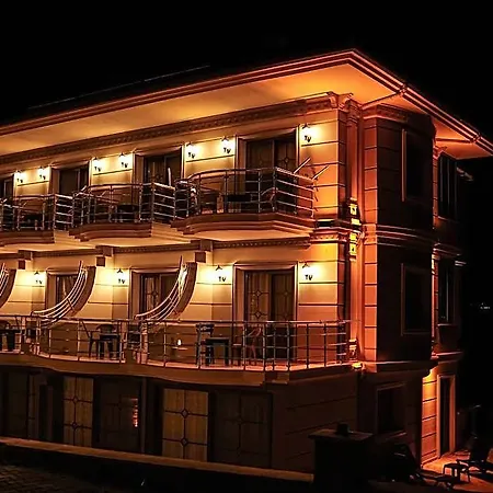 Hotel Cunda Demir 3*