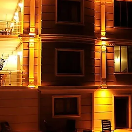 Hotel Cunda Demir 3*