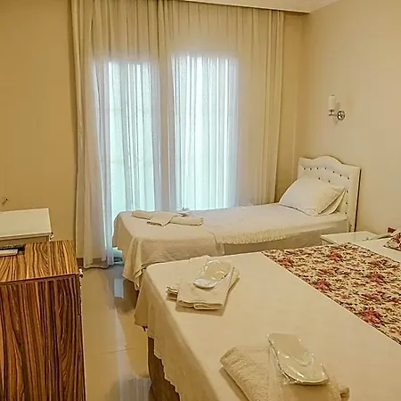 Cunda Demir Hotel