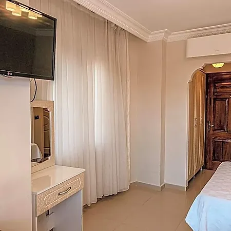 Cunda Demir Hotel